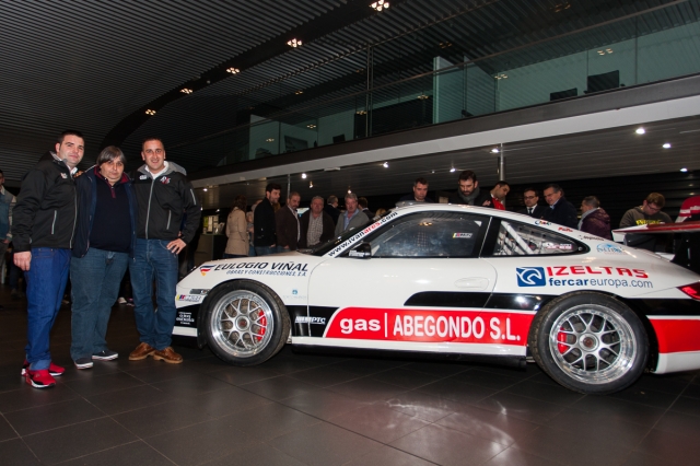 004 presentacion ares racing 18